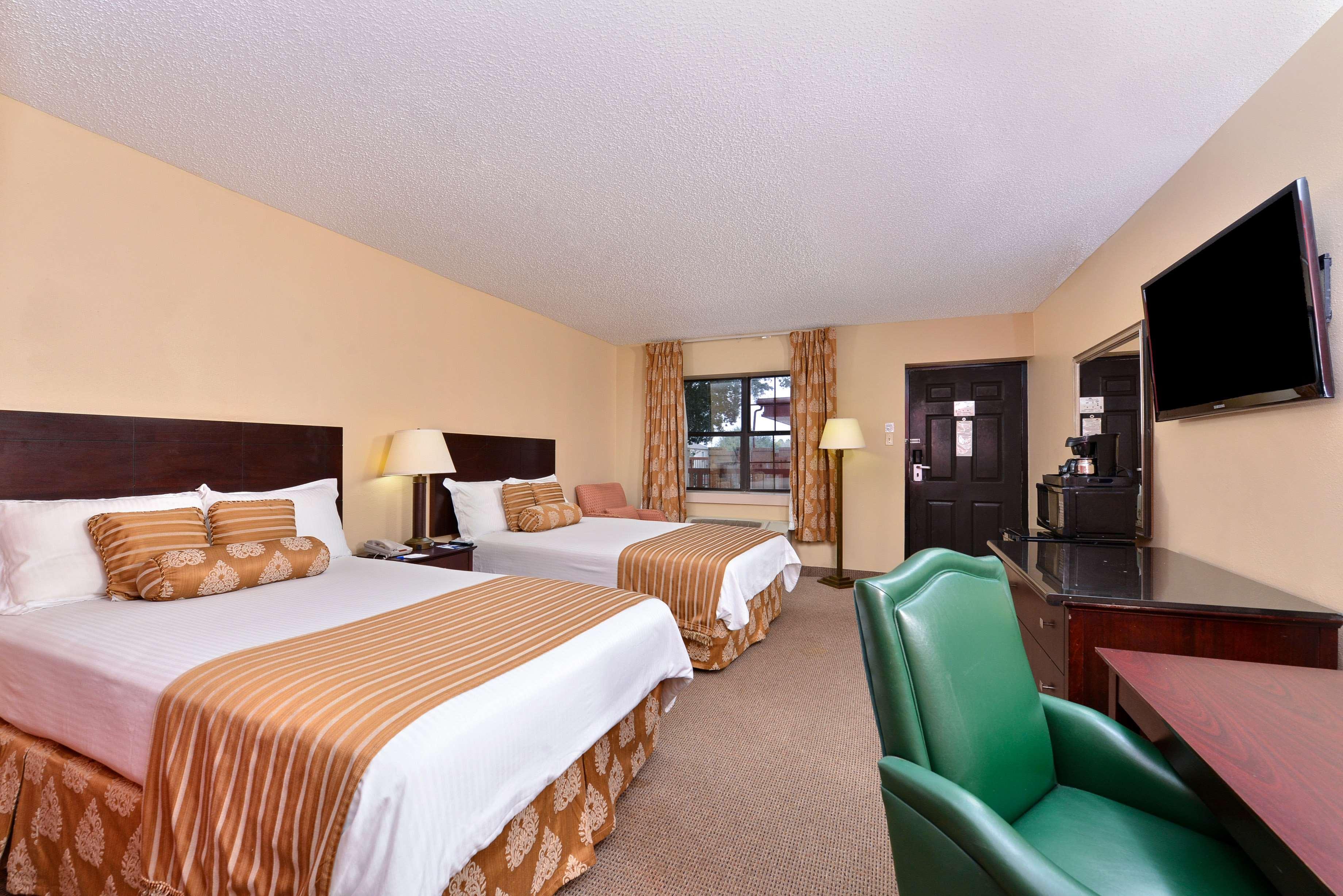 Americas Best Value Inn And Suites Victoria Ngoại thất bức ảnh